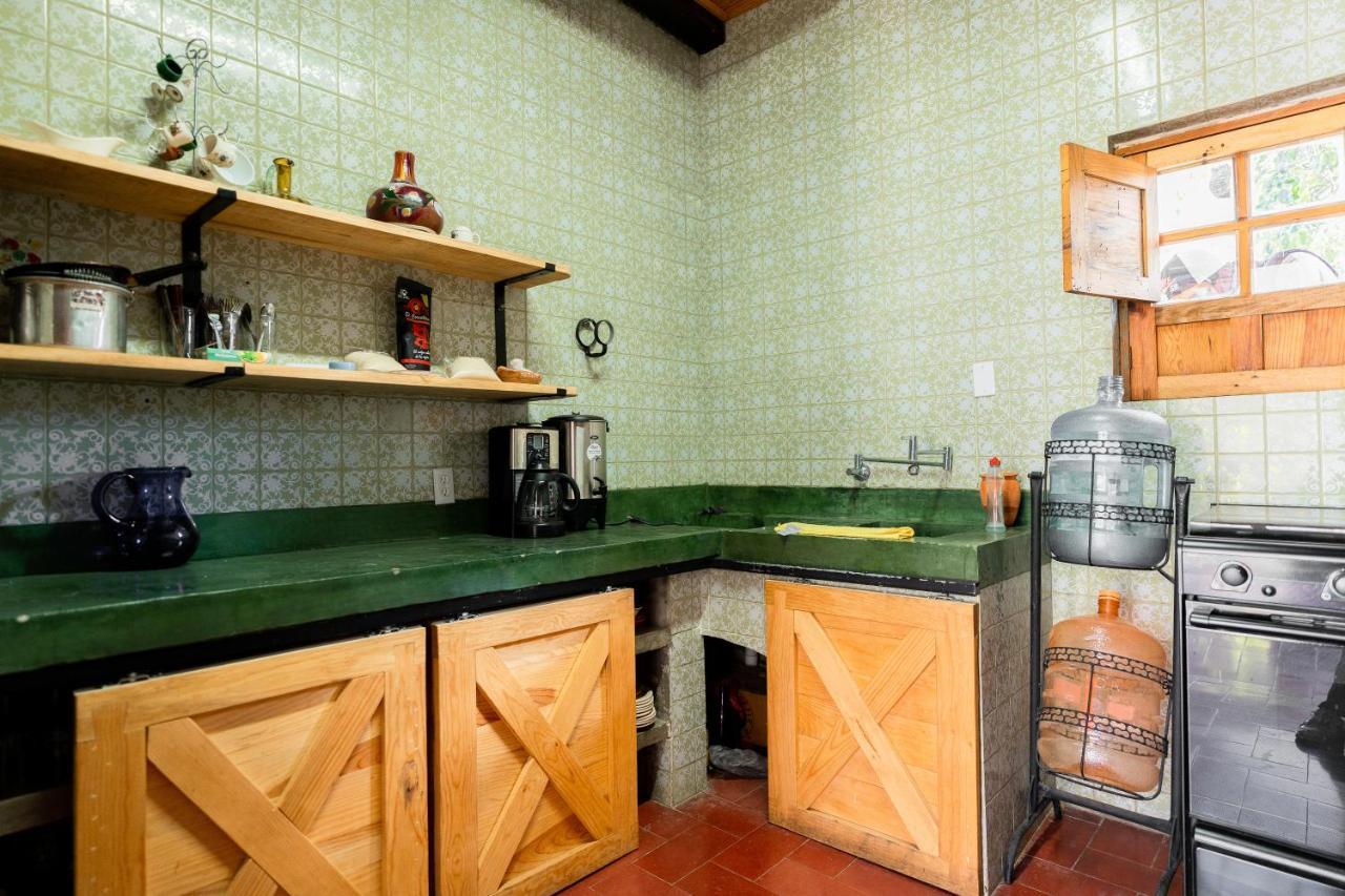 Hotel Casa I. Madero Tapalpa Esterno foto